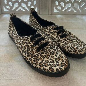 NEW H&M Leopard Print Women's Canvas Low Sneakers Lace Animal Print Size 40